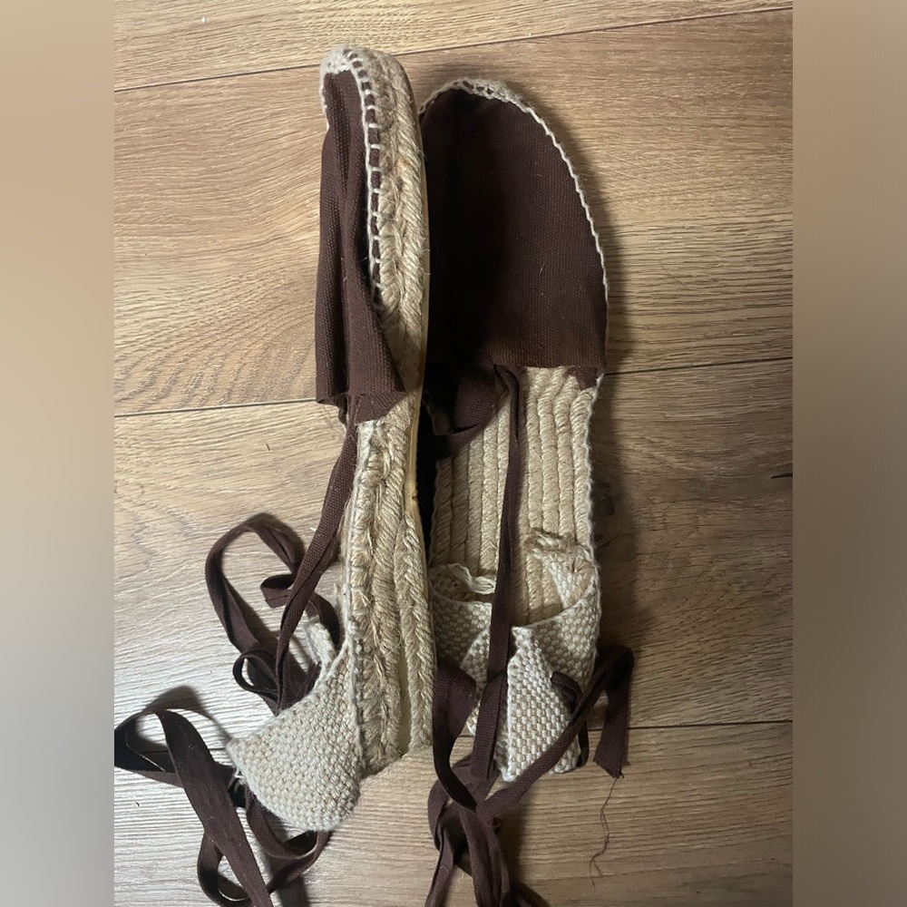 Artesania espadrille sandals